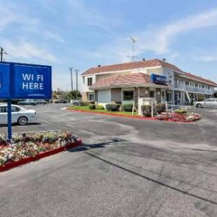 Фотографии гостиницы 
            Motel 6-San Jose, CA - Airport