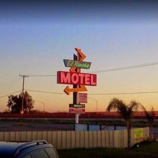 Фотография мотеля El Rancho Motel