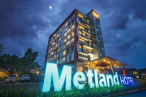 Фотография гостиницы Metland Hotel Cirebon by Horison