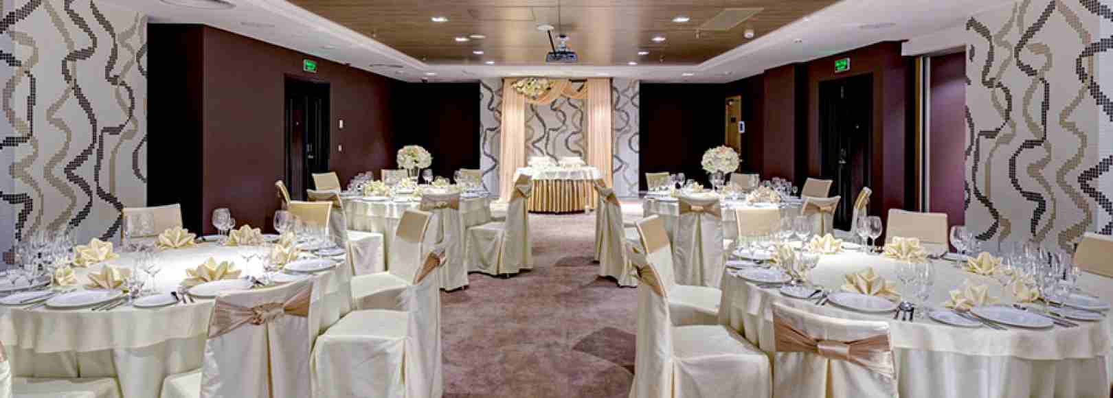 Фотография банкетного зала Урал