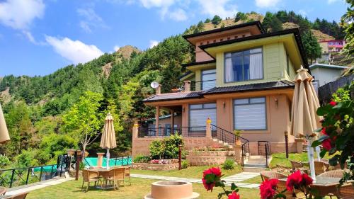 Фотография гостиницы Larisa Resort Mussoorie
