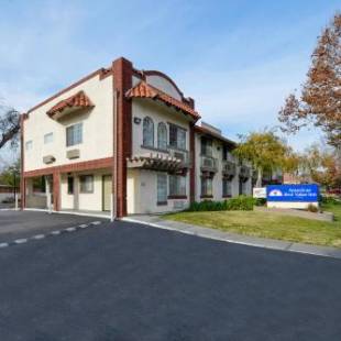 Фотографии гостиницы 
            Americas Best Value Inn San Jose