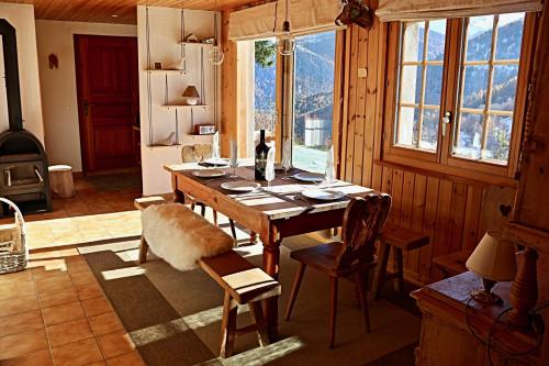 Фотографии гостевого дома 
            Magnifique chalet pour 10 personnes à Vercorin