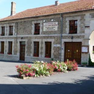 Фотографии мини отеля 
            auberge du pied des monts