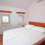 Фотография гостевого дома Double Room Rogoznica 3266a