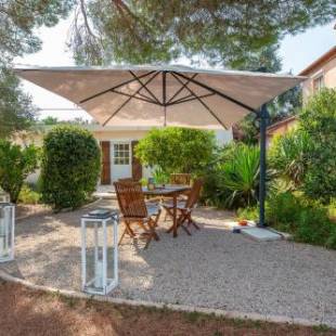 Фотографии гостевого дома 
            Haus mit Garten über der Bucht von Cannes