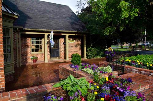 Фотография мини отеля Hillwinds Inn - Blowing Rock