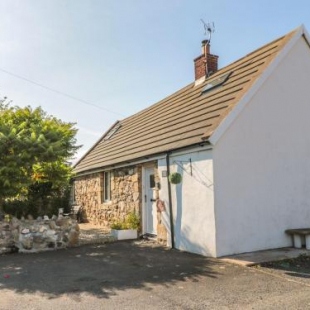 Фотография гостевого дома Lindisfarne Cottage, Berwick-upon-Tweed