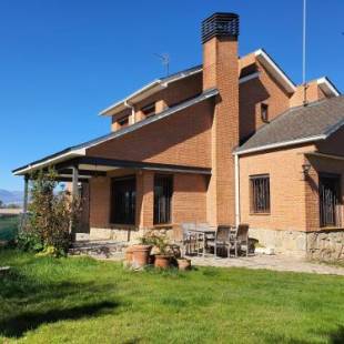 Фотографии гостевого дома 
            Chalet en la sierra Pedrezuela