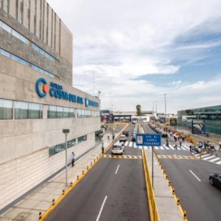 Фотография гостиницы Costa del Sol Wyndham Lima Airport