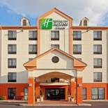 Фотография гостиницы Holiday Inn Express Hotel & Suites Meadowlands Area, an IHG Hotel