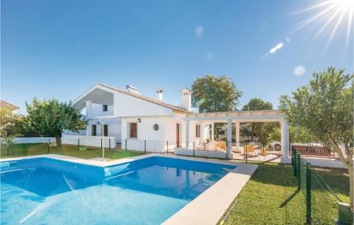 Фотографии гостевого дома 
            Seven-Bedroom Holiday Home in Arcos de la Frontera