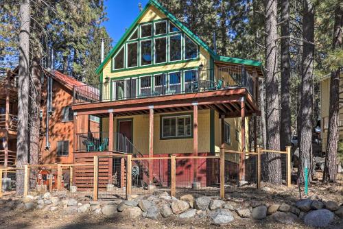 Фотографии гостевого дома 
            Mtn Home Donner Lake View, Near Major Ski Resorts