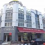 Фотография гостиницы Jewels Hotel