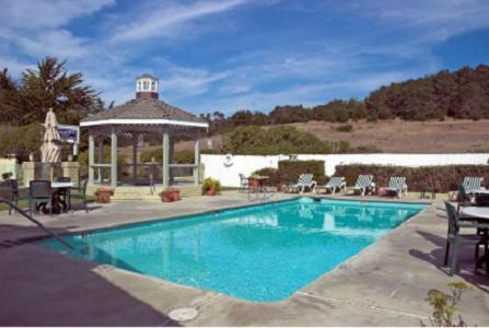 Фотография гостиницы Fireside Inn on Moonstone Beach