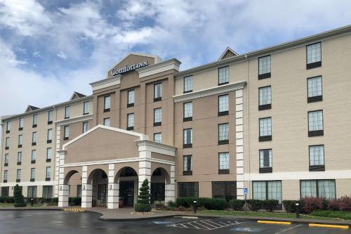 Фотографии гостиницы 
            Comfort Inn Oak Ridge