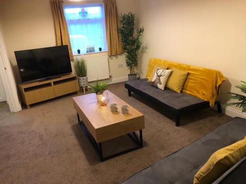 Фотография гостевого дома Merriotts, by Tŷ SA - 3 Bed house with 2 private off road parking spaces - Great location