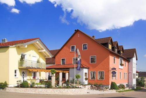 Фотографии мини отеля 
            Gasthof Schneiderwirt, Kipfenberg OT Hirnstetten