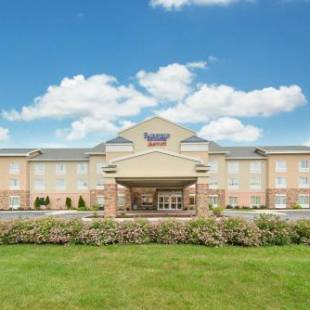 Фотографии гостиницы 
            Fairfield Inn and Suites by Marriott Fort Wayne