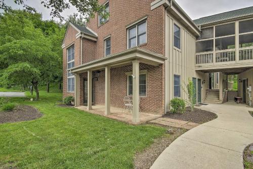 Фотографии гостевого дома 
            Spacious Mercersburg Home at Whitetail Resort