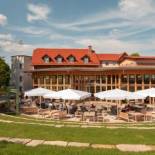 Фотография гостиницы Hotel Brunnenhaus Schloss Landau