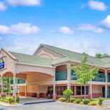 Фотография гостиницы Days Inn & Suites by Wyndham Peachtree City