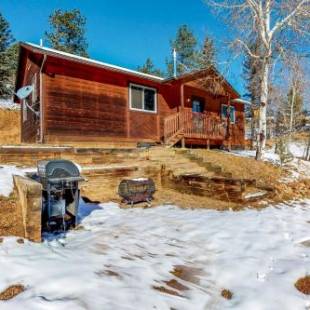 Фотографии гостевого дома 
            Rustic Retreat Cabin