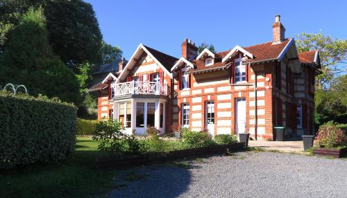 Фотографии мини отеля 
            La Villa des Rosiers