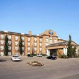 Фотография гостиницы Days Inn & Suites by Wyndham Strathmore