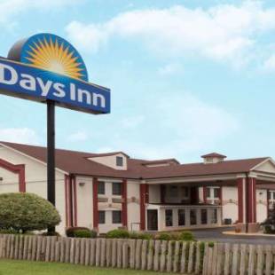 Фотографии гостиницы 
            Days Inn by Wyndham Shawnee