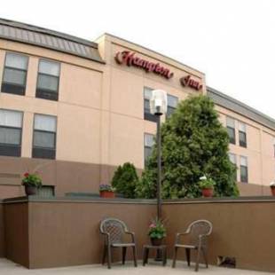 Фотографии гостиницы 
            Hampton Inn Saint Joseph Interstate 94