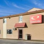 Фотография гостиницы Econo Lodge Hays I-70