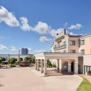 Фотографии гостиницы 
            Courtyard Shreveport-Bossier City/Louisiana Boardwalk