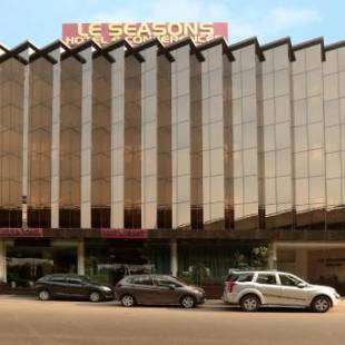 Фотографии гостиницы 
            Airport Hotel Le Seasons New Delhi