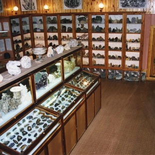 Фотография музея Музей байкальских самоцветов