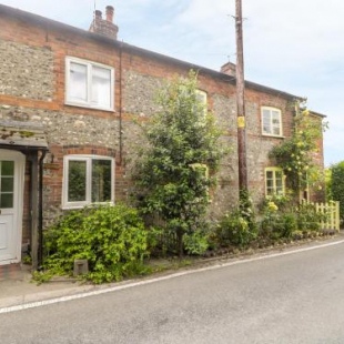 Фотография гостевого дома Apple Tree Cottage, Blandford Forum