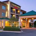 Фотография гостиницы Courtyard by Marriott Richmond Airport