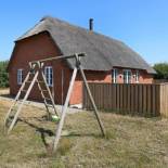 Фотография гостевого дома Four-Bedroom Holiday home in Ulfborg 5