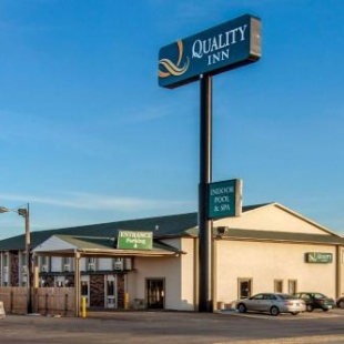 Фотография гостиницы Quality Inn Hays I-70