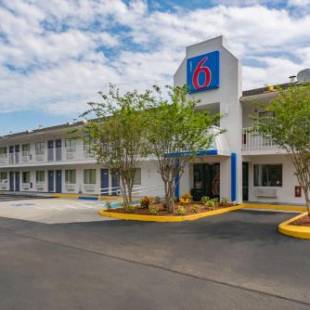 Фотографии гостиницы 
            Motel 6-Ft. Pierce, FL