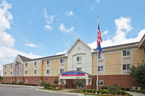Фотография гостиницы Candlewood Suites Owasso, an IHG Hotel