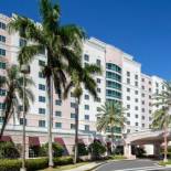 Фотография гостиницы DoubleTree by Hilton Sunrise - Sawgrass Mills