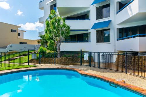 Фотографии гостевого дома 
            Enjoy the Water Views from Spacious Balcony at Karoonda Sands