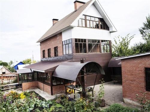 Фотография гостевого дома Коттеджи на сутки в Новокуйбышевске