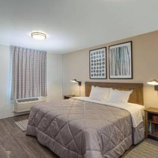 Фотографии гостиницы 
            Intown Suites Extended Stay Select Charlotte NC- University