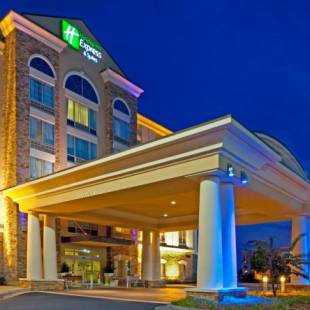 Фотографии гостиницы 
            Holiday Inn Express & Suites Columbus at Northlake, an IHG Hotel