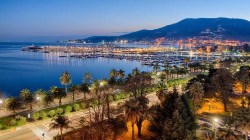 Фотография гостиницы NH La Spezia