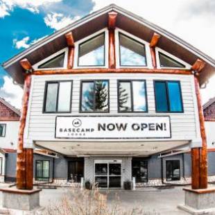 Фотографии гостиницы 
            Basecamp Lodge Canmore