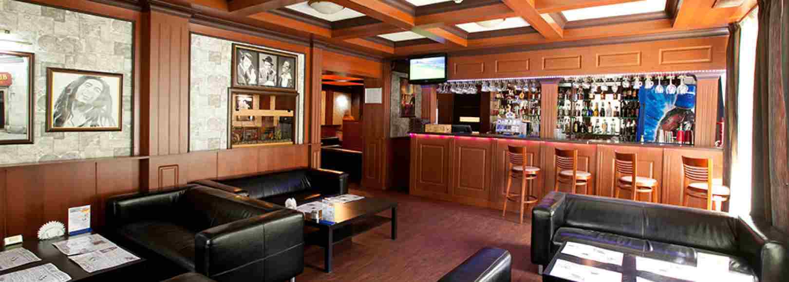 Фотография банкетного зала Банкетная зона караоке-бара