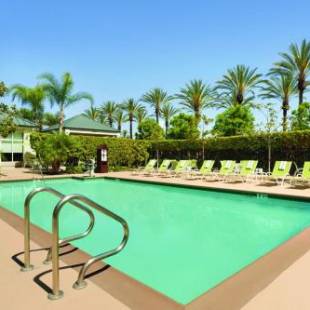 Фотографии гостиницы 
            Hilton Garden Inn Anaheim/Garden Grove